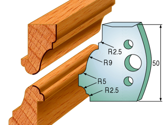 558 : Jeu de fers multi moulures  ( 50 x 4 mm )