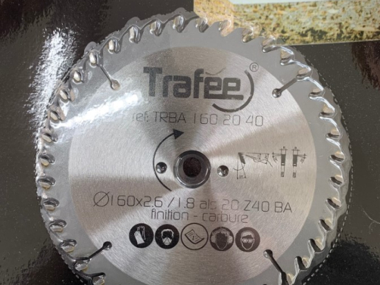 Trafée : Lame carbure 160 z=40 al: 20 mm - 2 achetée : 1 offerte