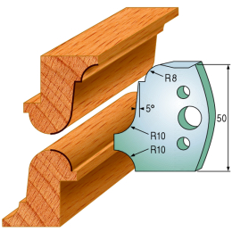 557 : Jeu de fers multi moulures  ( 50 x 4 mm )